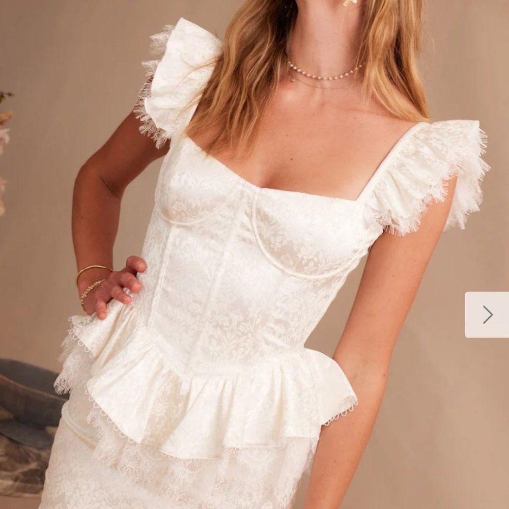 V. Chapman Sorrento Top in White Floral Brocade